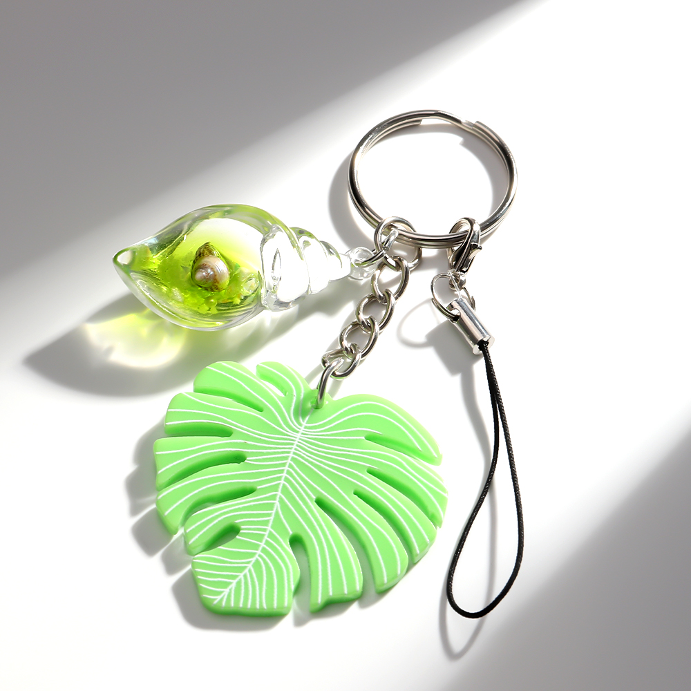 Monstera Thai Constellation - Bohomia Acrylic Monstera Transparent Conch Keychains